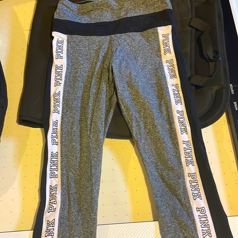 Victoria’s Secret Pink Yoga Leggings